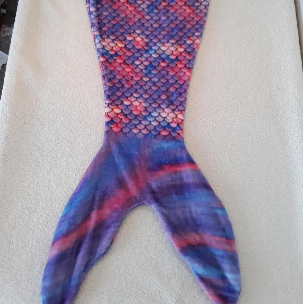 Mermaid tail blanket